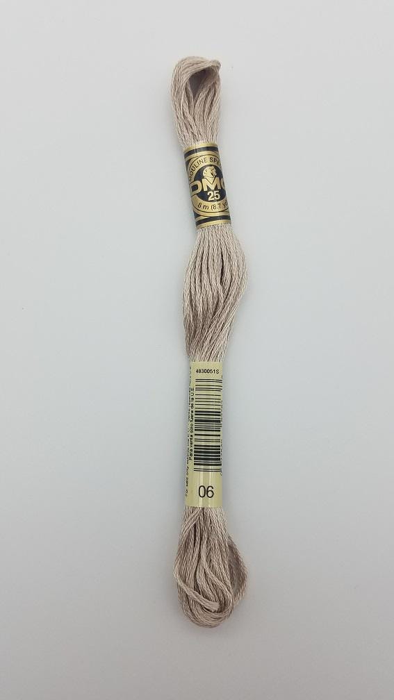 DMC 06 - 6-Strand Floss - Medium Light Driftwood